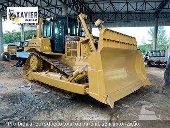 Trator de Esteira Caterpillar D6T