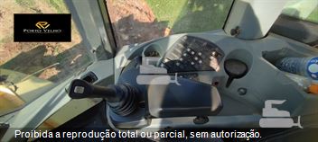 Pá Carregadeira New Holland W170 B
