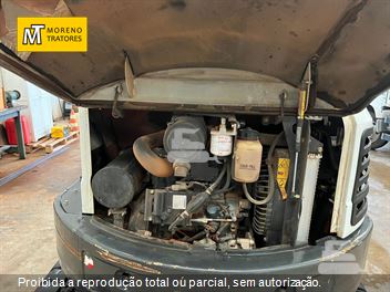 Mini-Escavadeira Bobcat E35