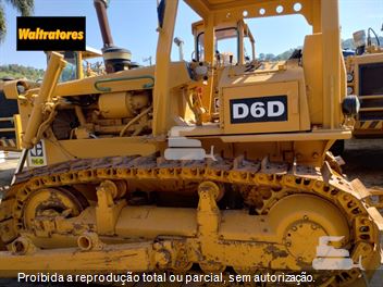 Trator de Esteira Caterpillar D6D