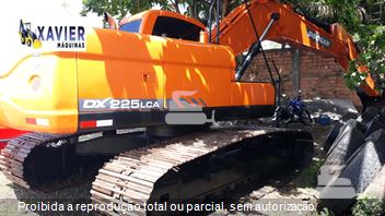 Escavadeira Doosan DX225LCA