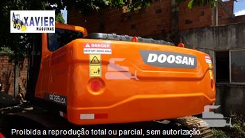 Escavadeira Doosan DX225LCA