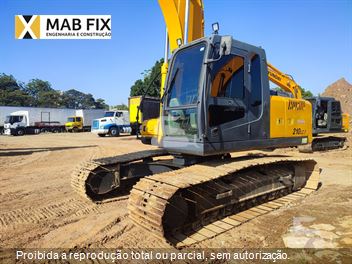 Escavadeira Hyundai R210LC-7