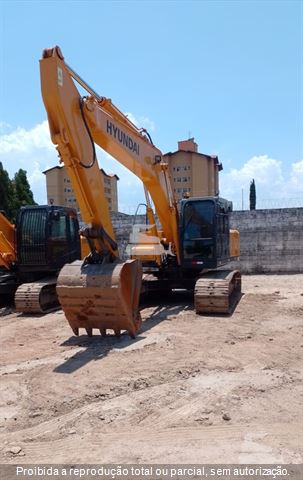 Escavadeira Hyundai R210LC-7
