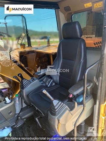Escavadeira Caterpillar 311DL