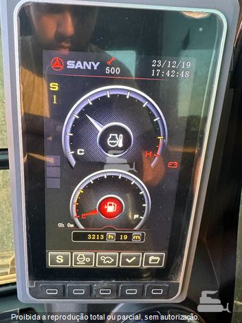Escavadeira Sany SY135C