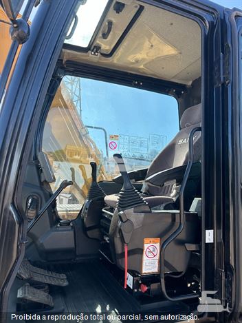 Escavadeira Sany SY135C