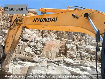 Escavadeira Hyundai R320LC-7