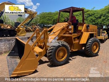 Pá Carregadeira Case W20E