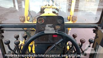 Motoniveladora Komatsu GD555-3