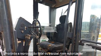 Motoniveladora Komatsu GD555-3