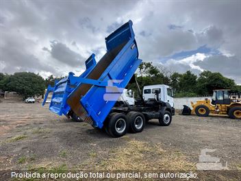 Caminhão Mercedes-Benz Axor 4144 K 6x4 2p (diesel)