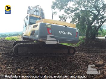 Escavadeira Volvo EC250DL