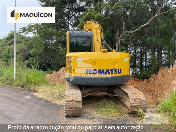 Escavadeira Komatsu PC138