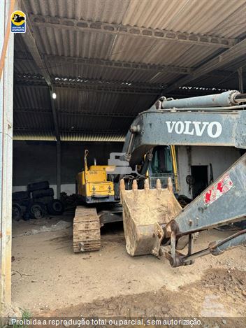 Escavadeira Volvo EC210BLC