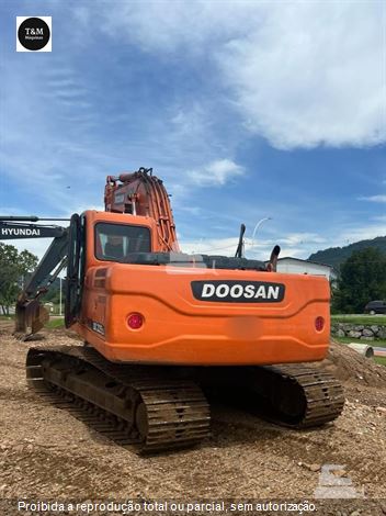 Escavadeira Doosan DX225LCA