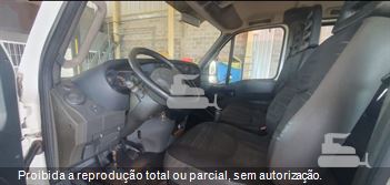 Caminhão Iveco DAILY CHASSI 45S14 CD 4p (Diesel)
