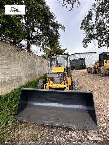 Retro Escavadeira New Holland B110B