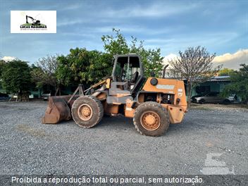 Pá Carregadeira Case W20E