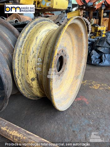 Roda 8 furos New holland Lb90