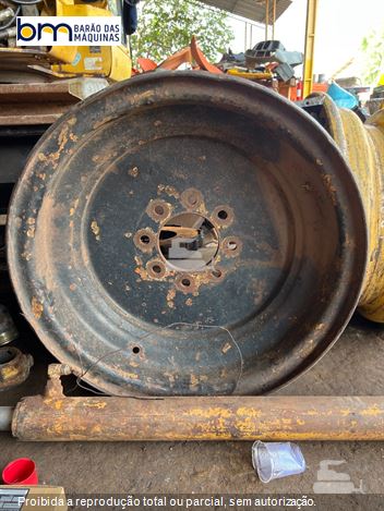 Roda 8 furos New holland Lb90