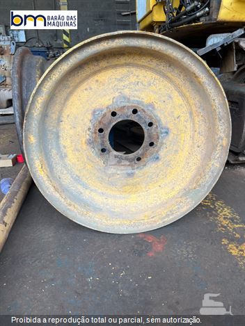 Roda 8 furos New holland Lb90