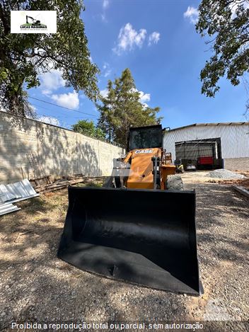 Pá Carregadeira Case W20E
