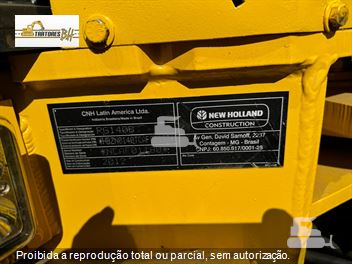 Motoniveladora New Holland RG140B