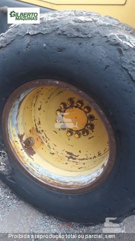 Rodas com Pneus WA 200/320 komatsu