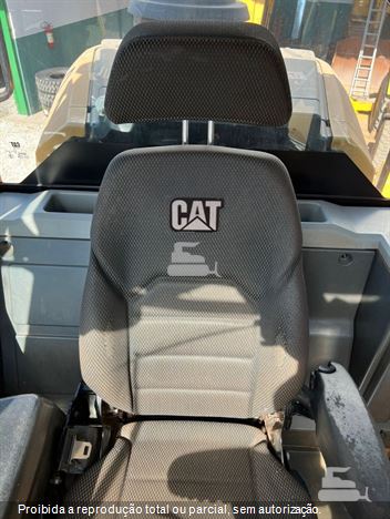 Pá Carregadeira Caterpillar 966L