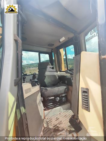 Trator de Esteira Caterpillar D6T XL