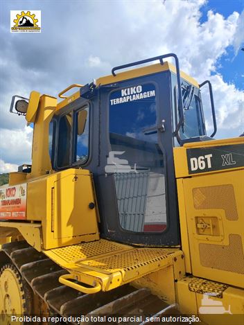 Trator de Esteira Caterpillar D6T XL