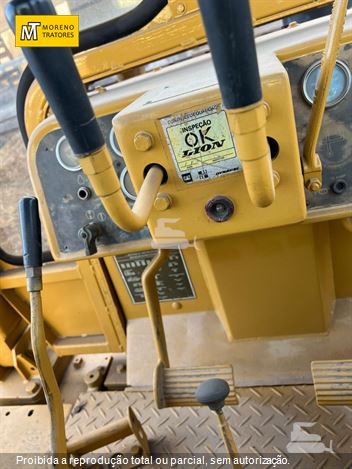 Trator de Esteira Caterpillar D4ESR