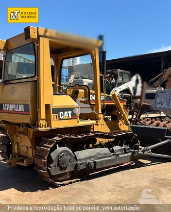 Trator de Esteira Caterpillar D4ESR