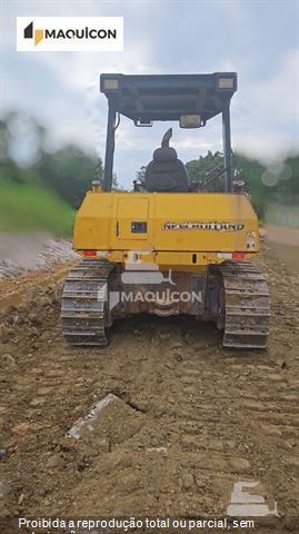 Trator de Esteira New Holland D130