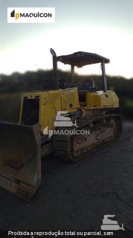 Trator de Esteira New Holland D130