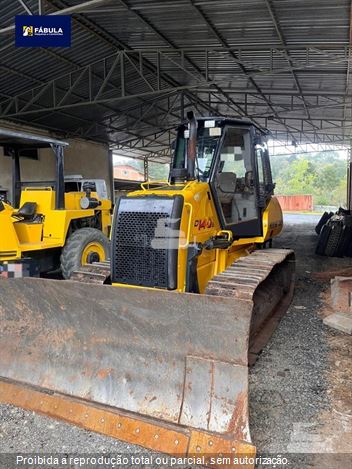 Trator de Esteira New Holland D140 B