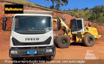 Pá Carregadeira New Holland W130