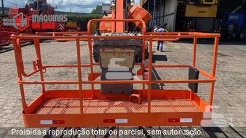 Plataforma Aérea (Elevatória) JLG 800 AJ