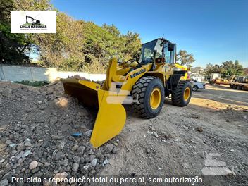 Pá Carregadeira Komatsu WA320