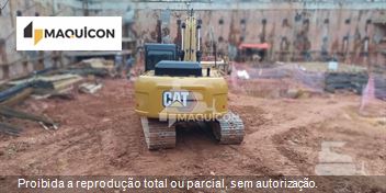 Escavadeira Caterpillar 318D2L
