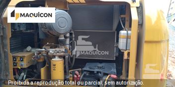 Escavadeira Caterpillar 318D2L