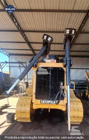 Trator de Esteira Caterpillar D8T