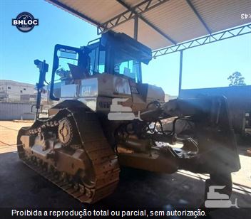 Trator de Esteira Caterpillar D8T