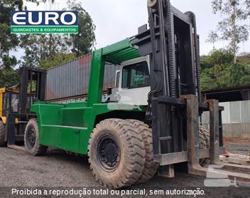 Empilhadeira Clark C25