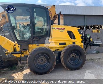 Motoniveladora New Holland RG140B