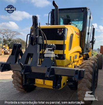 Motoniveladora New Holland RG140B