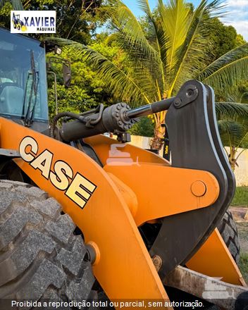 Pá Carregadeira Case 821E