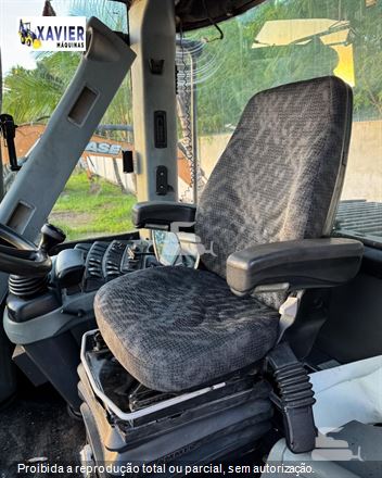 Pá Carregadeira Case 821E