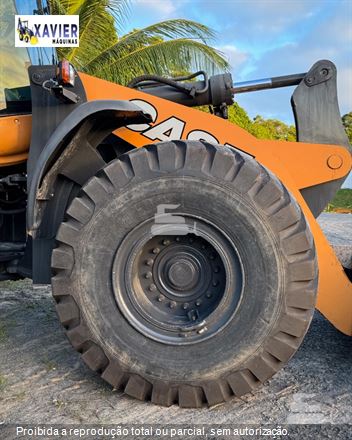 Pá Carregadeira Case 821E